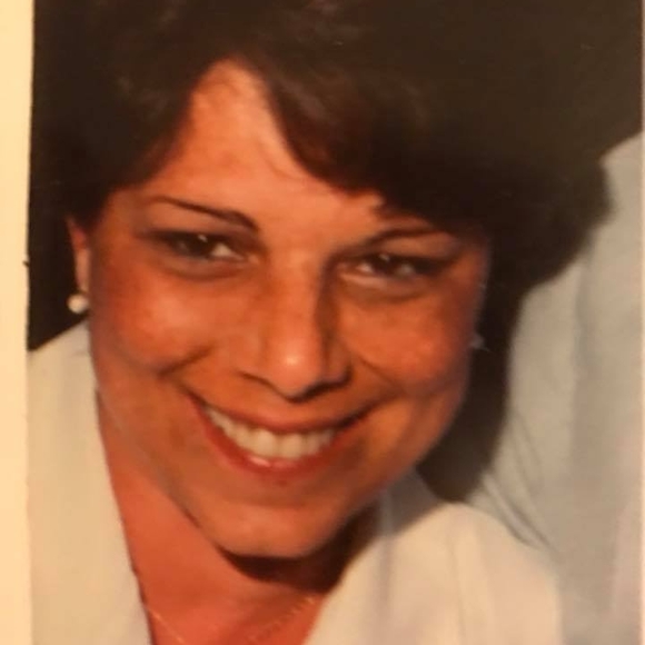 Meet your Posher, Janet - Picture 1 of 1